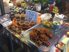 -席娜卡琳火车铁道夜市