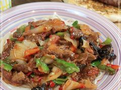 -歹歹的加个面过油肉拌面