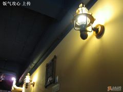 韩国咖啡店都这么暗？？？-安琳acKONA咖啡(市南店)