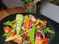 轻体鲜虾牛油果沙拉-威克特披萨汉堡