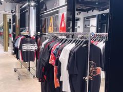 -GIVENCHY(佛罗伦萨小镇奥莱店)