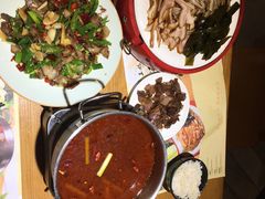 尖椒拱嘴-王妈热卤·川味馆(海昌店)