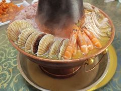 -一口猪海鲜浑锅·东北家常菜