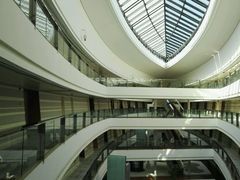 -上海滴水湖皇冠假日酒店