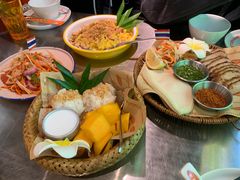 -小小集渔·泰式大排档(太古里香槟店)