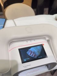 -花岐款式专研健康美甲沙龙