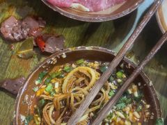 -黄潇洒老火锅(九眼桥宏济巷店)