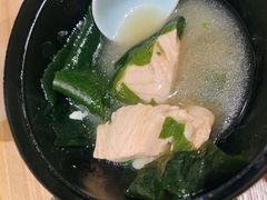 三文鱼味增汤-隐泉之语日式料理(王府中环店)