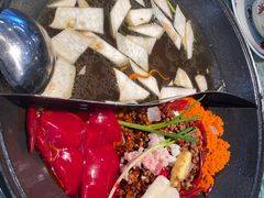 -鸿姐老火锅(疁城新天地店)