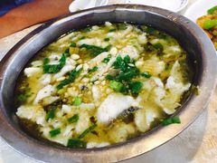 -金良酸菜鱼(宁海路总店)