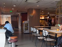 -麦当劳(中山大道中店)