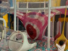 -萨卡屋亲子乐园·餐厅(龙山万物工场店)