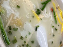 过桥米线-蝴蝶泉宾馆-中餐厅