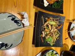 -晶吉·居酒屋·烧鸟·生鱼饭(中山区民主广场店)