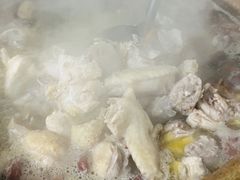 -威邵鸡煲(西华路总店)