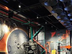 -极限PLAY运动娱乐新世界·团建派对表演休闲馆·室内高空游乐园