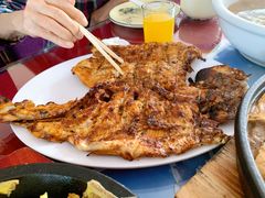 烤虹鳟鱼-北京龙庆四季香农家饭庄·灶台鱼·碳烤虹鳟鱼(龙庆峡店)