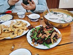 -美顺香食府鱼头老店(雪野湖店)
