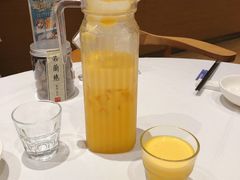 鲜榨新奇士橙汁-若蘭慈·无国界素食料理(欢乐海岸店)