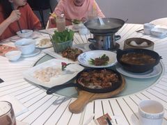 芦笋虾饺皇-国际青年会议酒店-苏莱斯餐厅