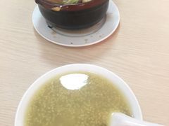 -闫家驴肉老店(华电一校店)