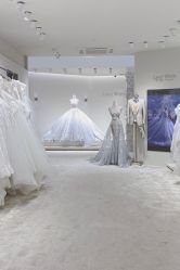 -Renee芮亦婚纱