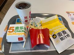 -麦当劳(保利若比邻店)