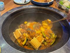 -山河屯铁锅炖·非遗东北菜(南山店)