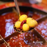 多少次去重庆解放碑，就是为了麻辣重庆老火锅  