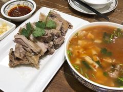-清真·玛丽亚新疆菜主题餐厅(浙江中路店)