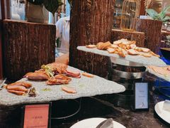 -亚龙湾希尔顿自助餐厅·海鲜·烧烤·沙滩BBQ·现场乐队