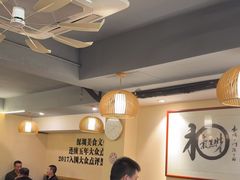 -胡须佬鸡煲四季火锅店(石厦西村直营店)