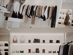 -斯普瑞斯奥特莱斯