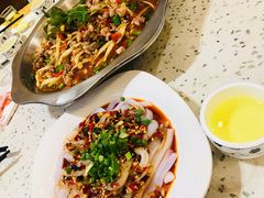 -兔行天下-鸿鹤鲜锅兔(中海国际店)