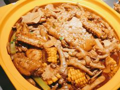 -多嘴超级肉蟹煲(蕾莎店)