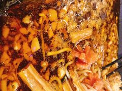 -川渝窈妹纸包鱼·齐齐哈尔烤肉