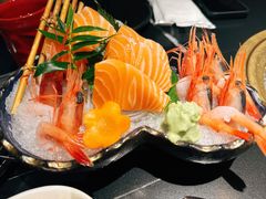 -山川小町·极番烧肉(新地假日广场店)