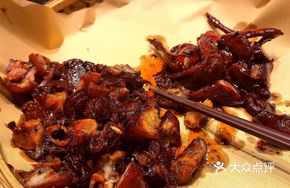 Suckling Pigeon with Pork Trotter