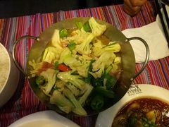 -香巴拉云南餐厅(华莱坞店)