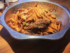 -嘎嘎鸭下巴·爆辣干锅(明教寺店)