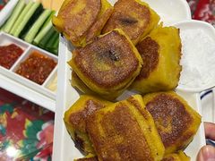 -闯关东东北农家菜(崂山石老人店)
