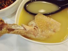 -鲜入围煮花胶鸡海鲜火锅