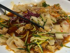 -东口码头·烧鸽子·鱼头泡饼·地方菜(金鹰悦城店)