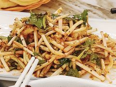 -蔼若春.传承三十年云南菜(金碧公园店)