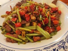 现炒黄牛肉-邻里佬湘(东区店)