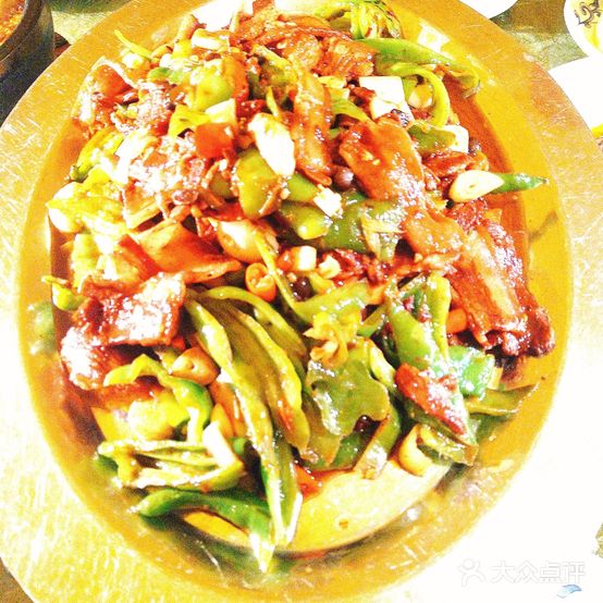吃饭时间辣椒炒肉(新天润店)