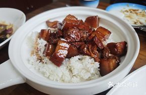 Braised Pork Belly with Red Sauce