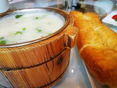 一桶鲮鱼球粥-御彩酒家(东风东路店)