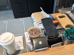 -星巴克(青岛火车北站候车大厅店)