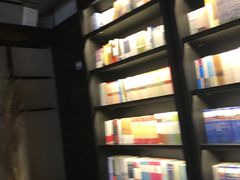 -阅西安新华书店(翠华南路店)